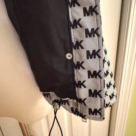 MICHAEL KORS Women Gray LogoJacquard Hooded Puffer Jacket XS NWT $395 - Picture 8 of 13